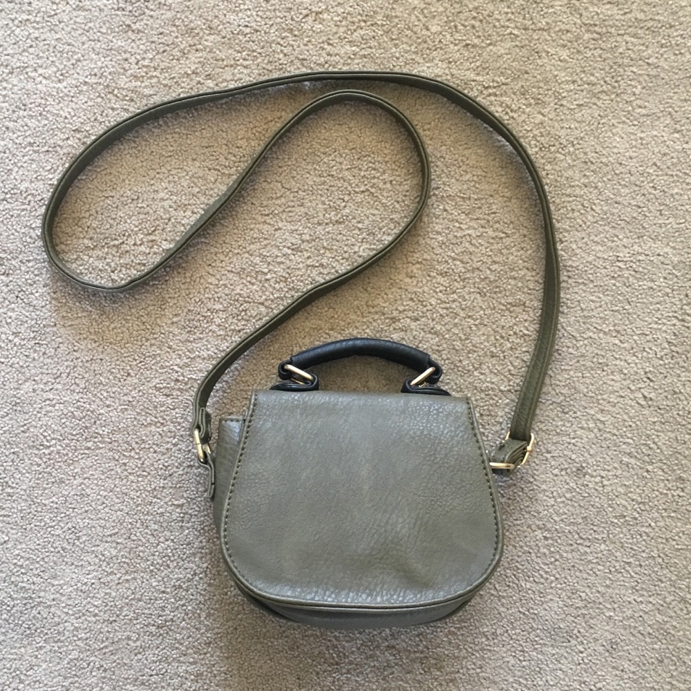 Green crossbody with black bow - Picture 3 of 6